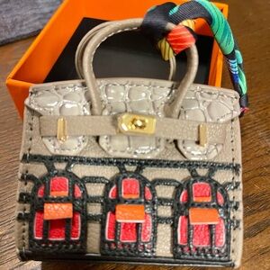 Brown mini handbag keychain w/boc